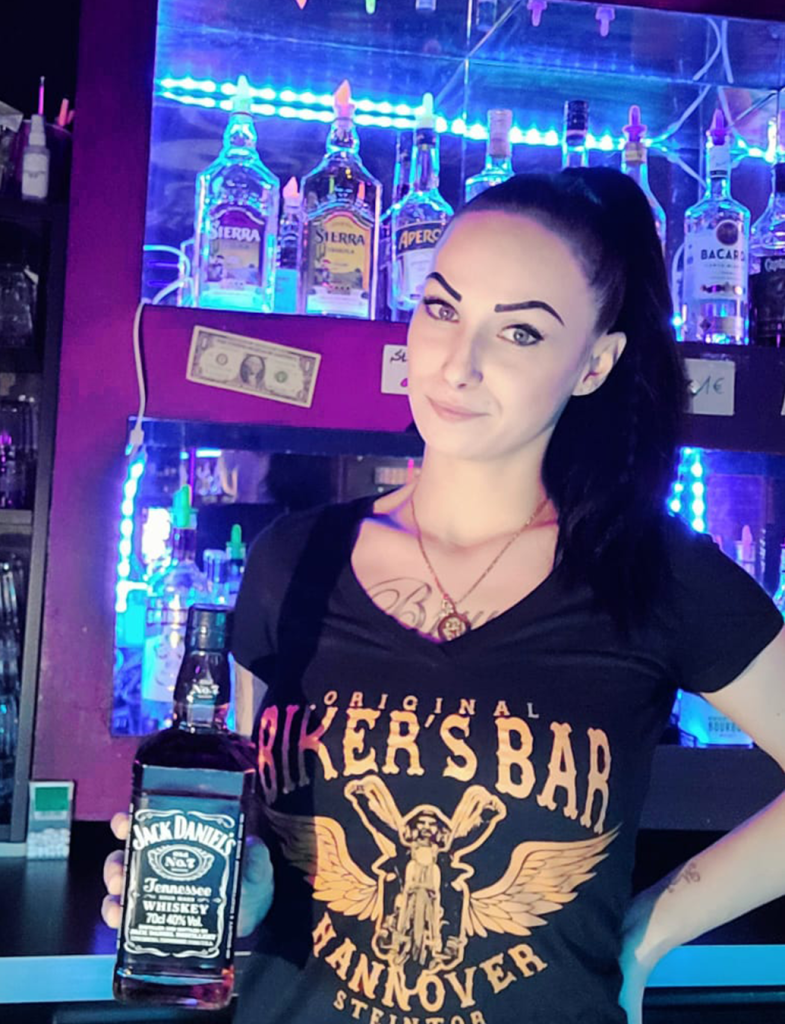 Barmaid Giny | Biker´s Bar Hannover